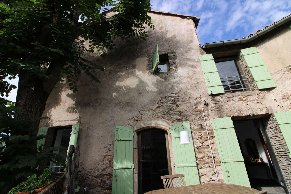 Maison à COLOMBIERES-SUR-ORB