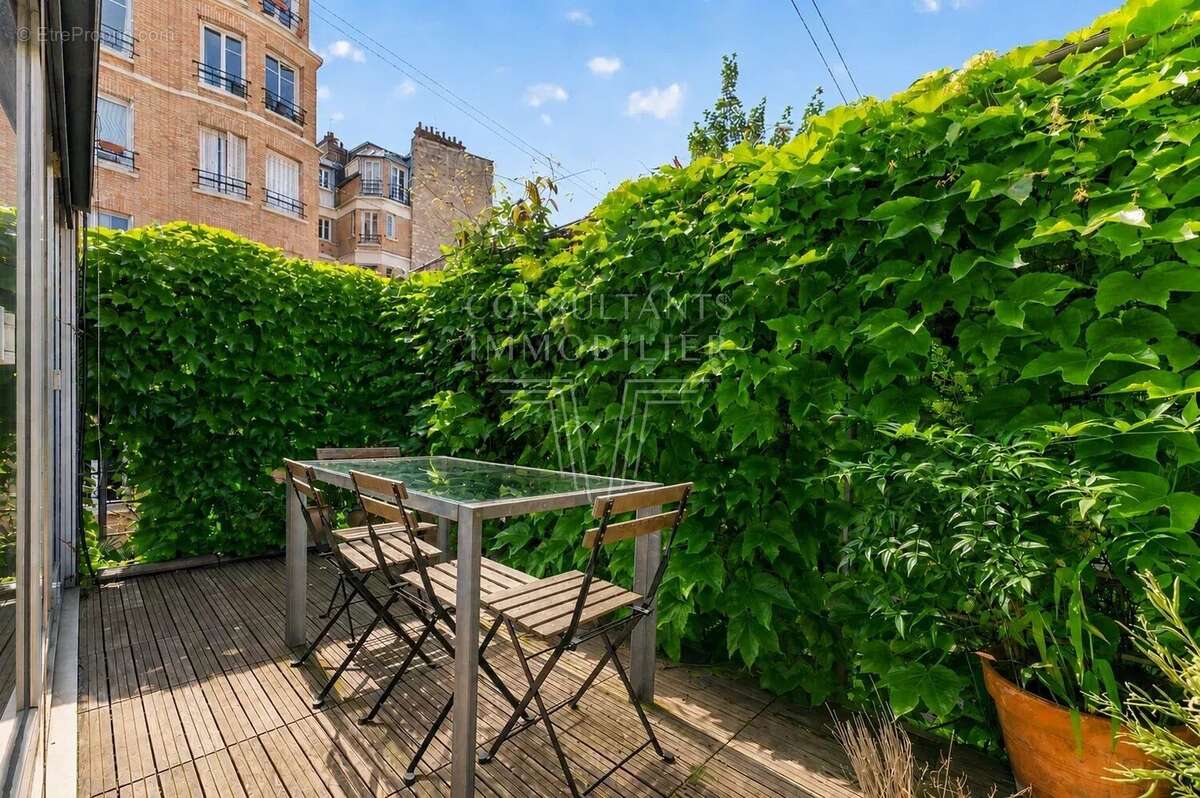 Maison à PARIS-5E