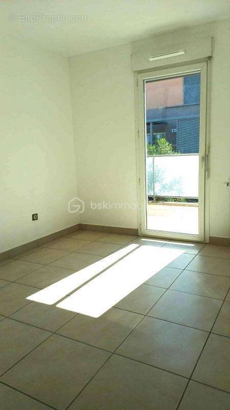 Appartement à MAUGUIO