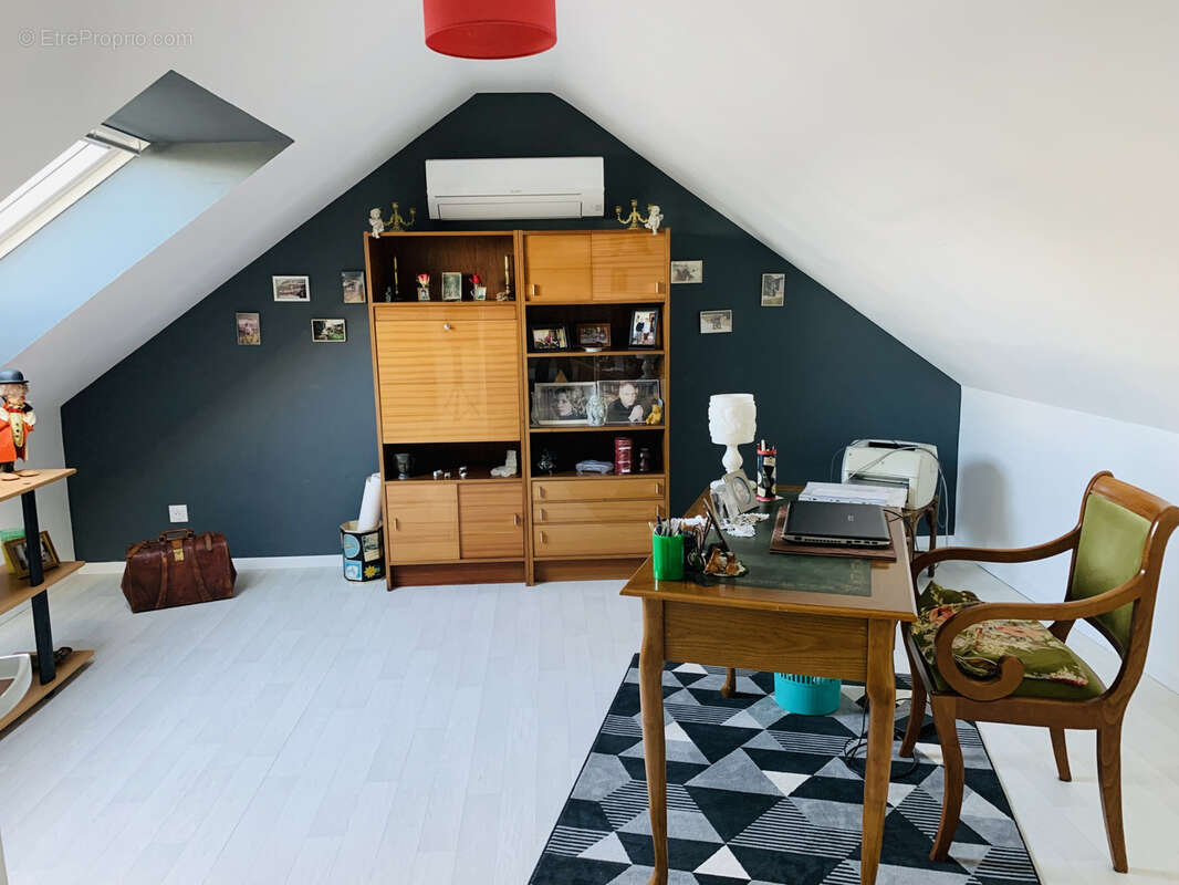 Maison à VILLETHIERRY