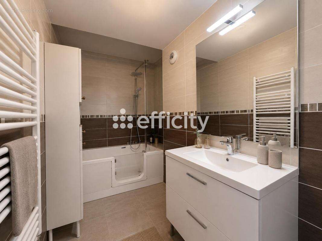 Appartement à VILLEURBANNE