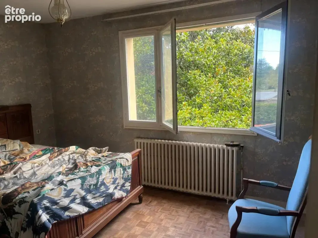 Maison à vendre 5 pièces aux portes de CHALAIS (16) avec grand jardin arboré clos et verger - photo 8