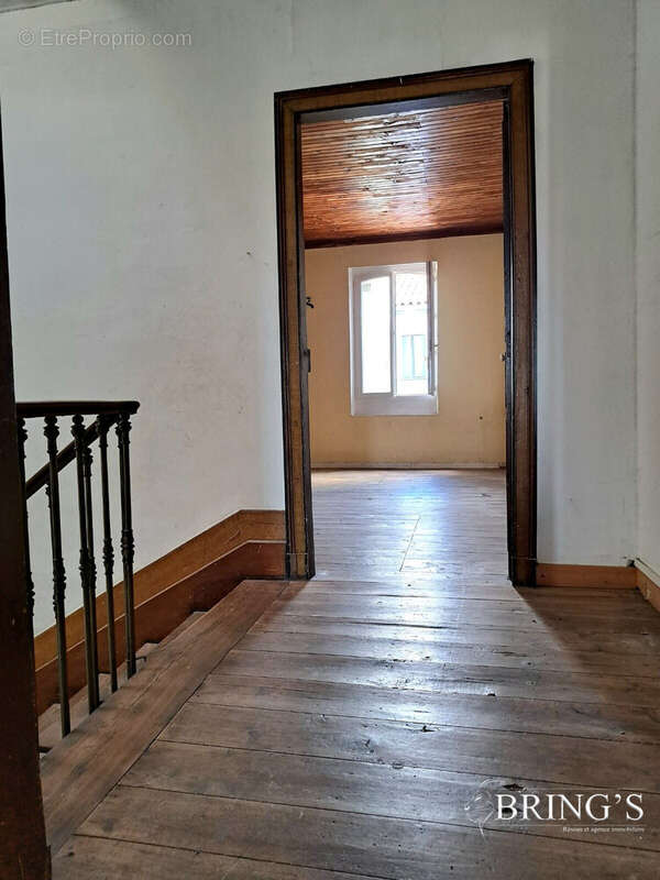 Maison à SAINT-NICOLAS-DE-LA-GRAVE