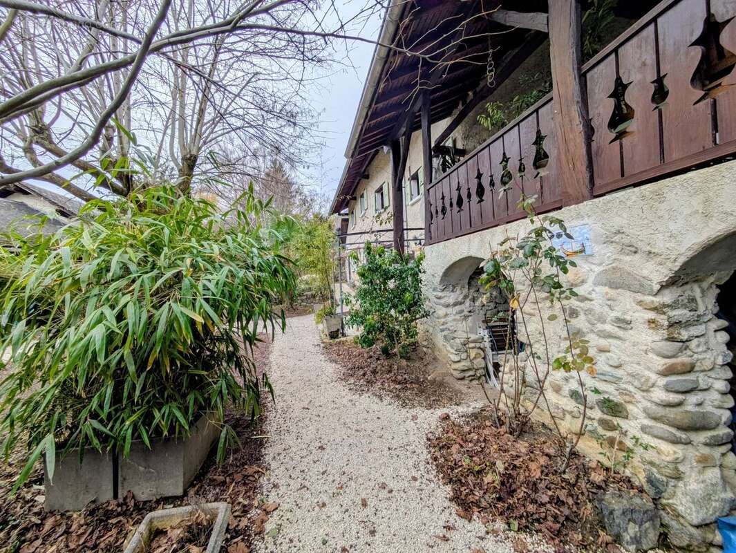 Maison à COISE-SAINT-JEAN-PIED-GAUTHIER