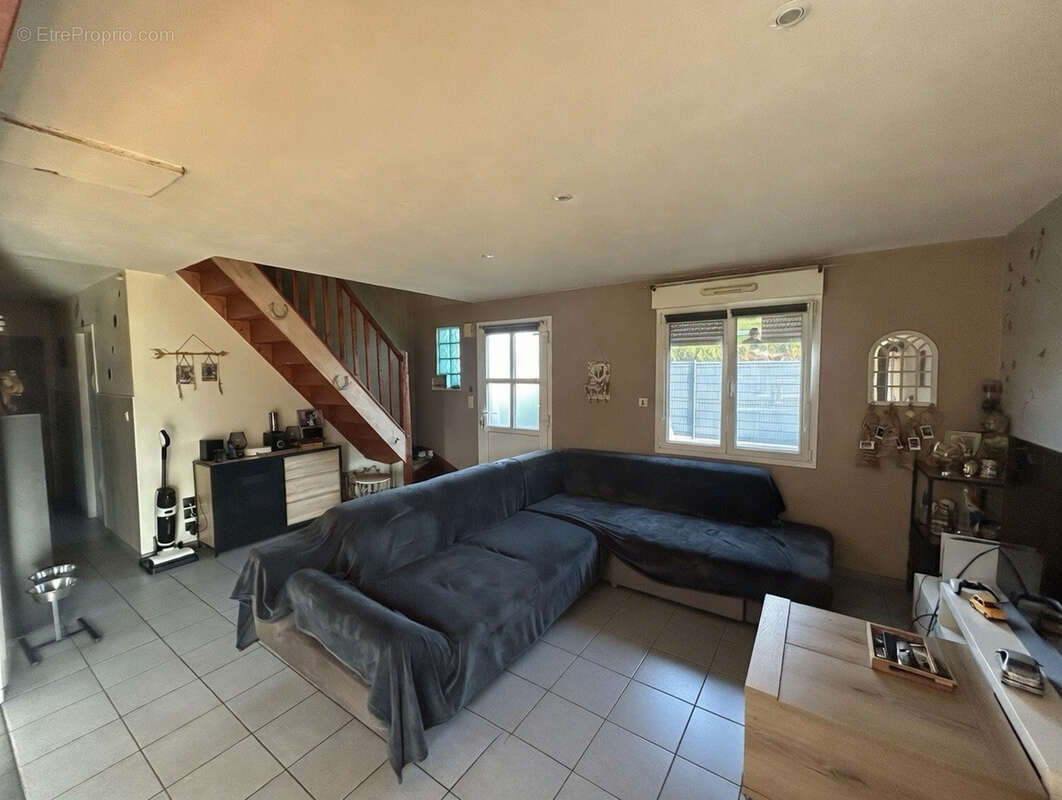 Maison à MALBOUHANS