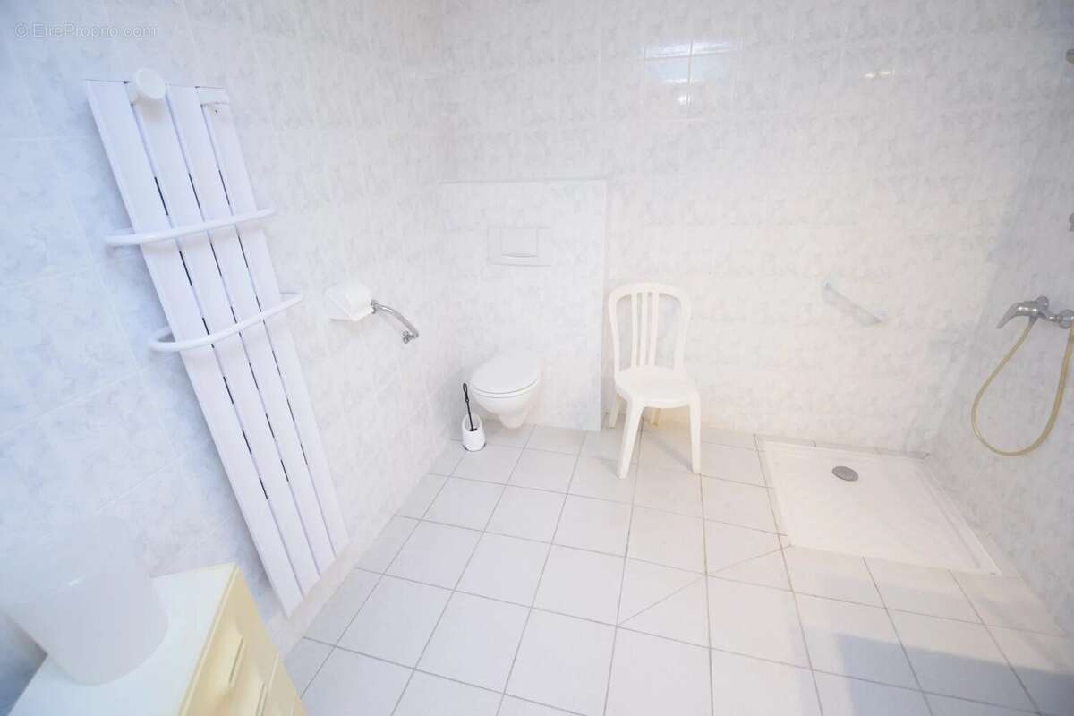 Commerce à GRIGNOLS