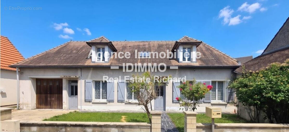 Maison à BEAUMONT-DU-GATINAIS