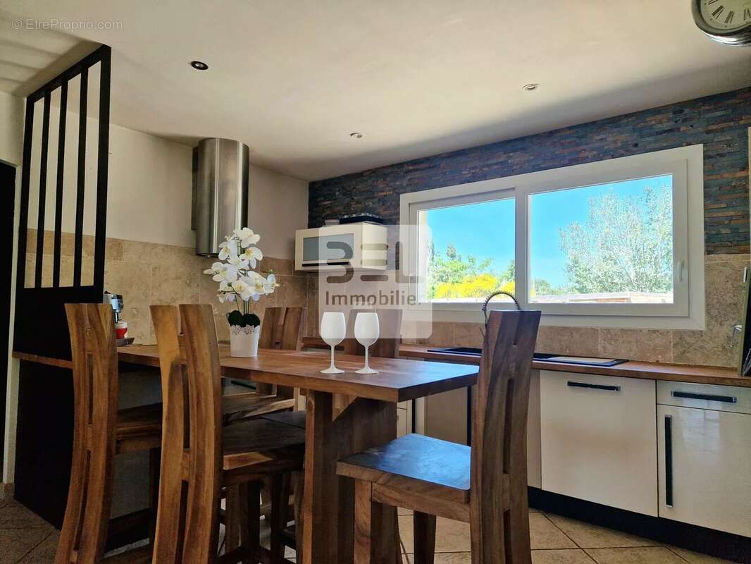 Maison à ROCHEFORT-DU-GARD