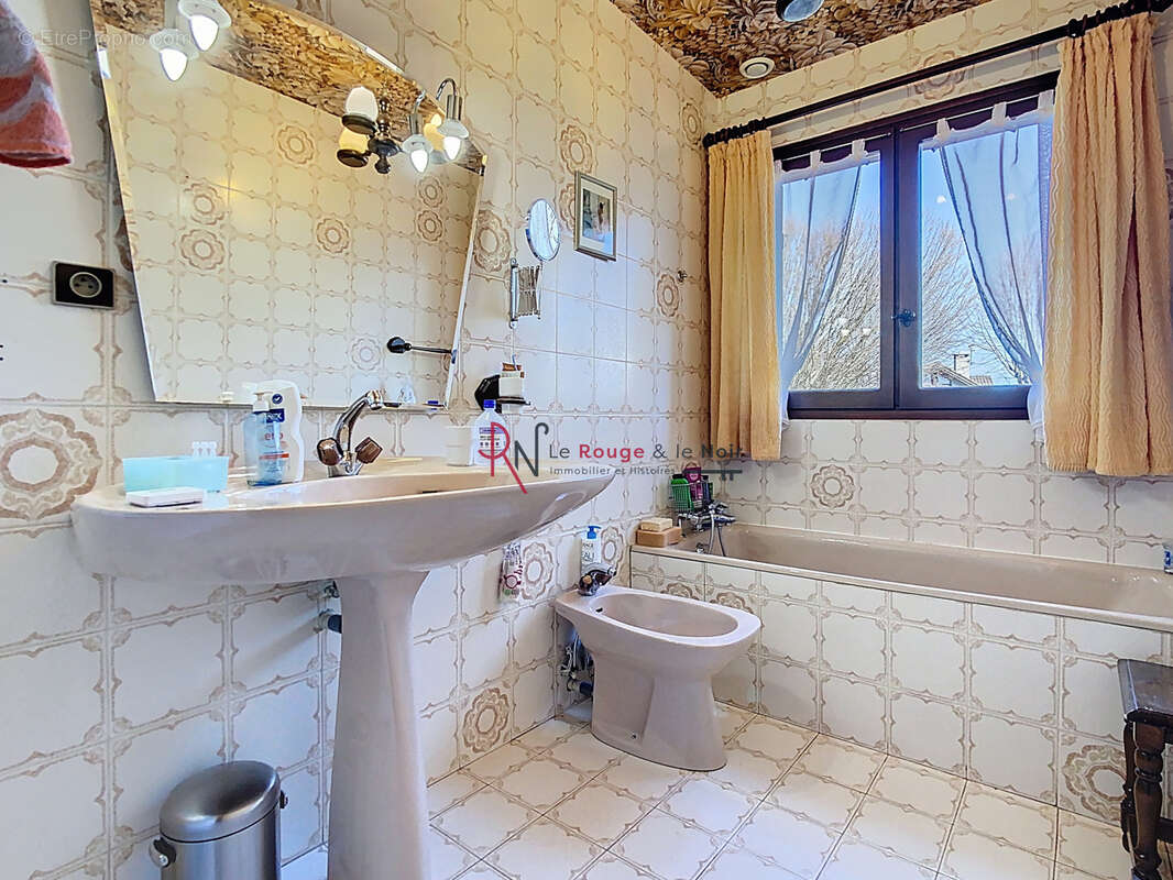 Maison à SAINT-ISMIER