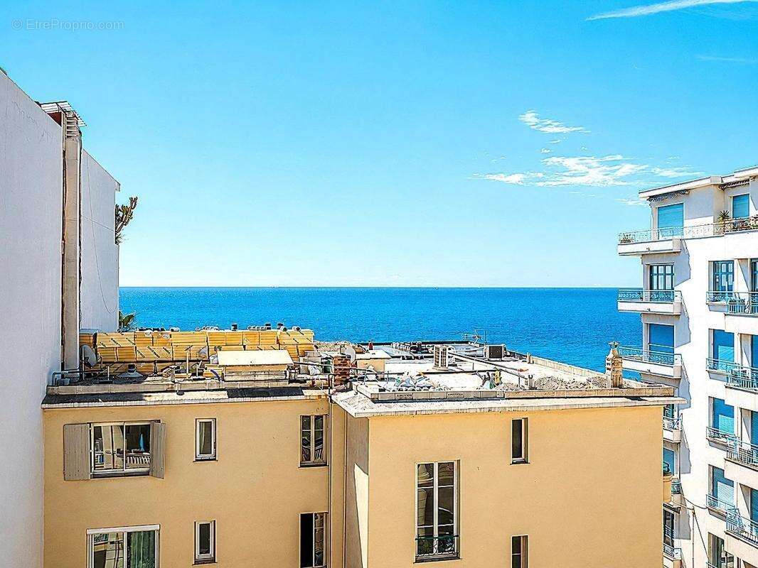 Nice proche mer – Appartement F4 rénové - photo 2