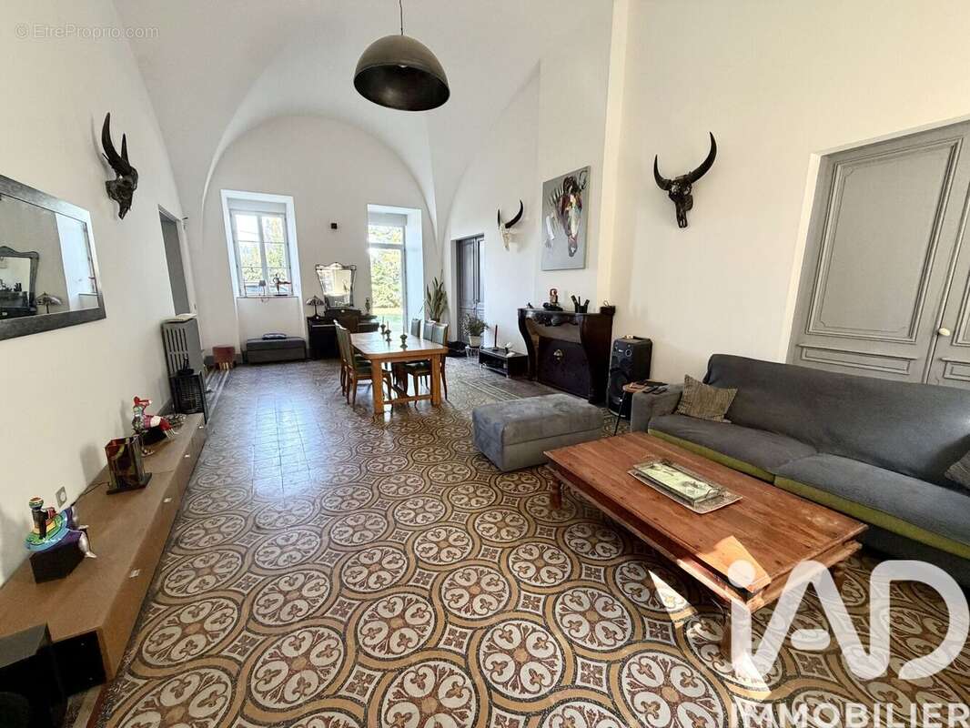 Maison 576 m² à Cliousclat  - photo 8