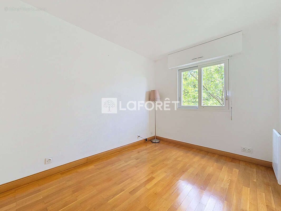 Appartement à BOURG-LA-REINE