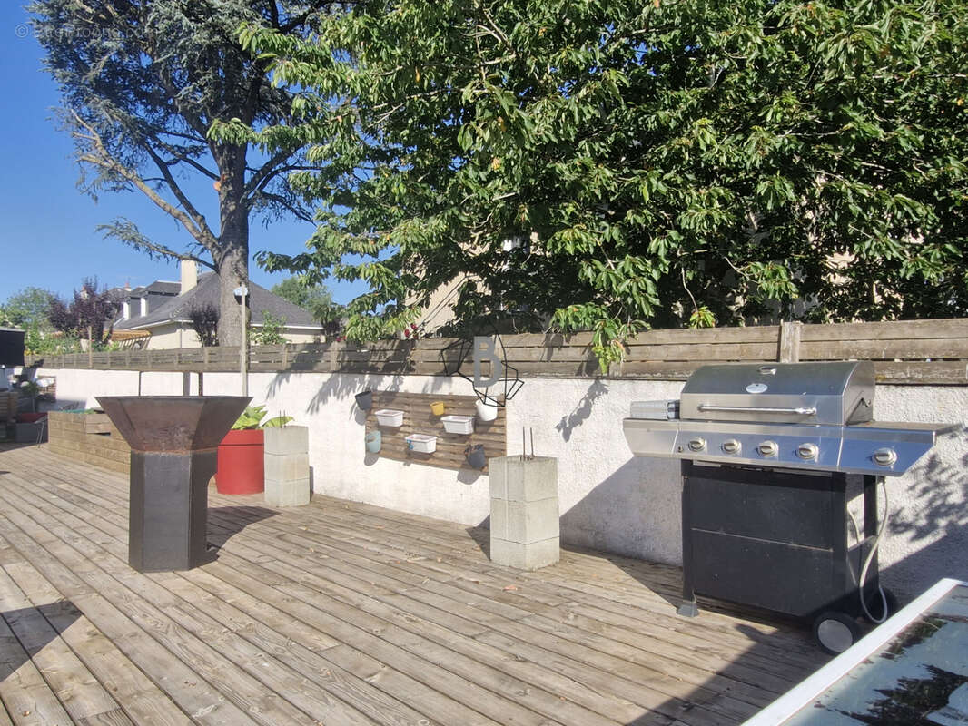 MAISON - 8 pièces - 180M2 - photo 3