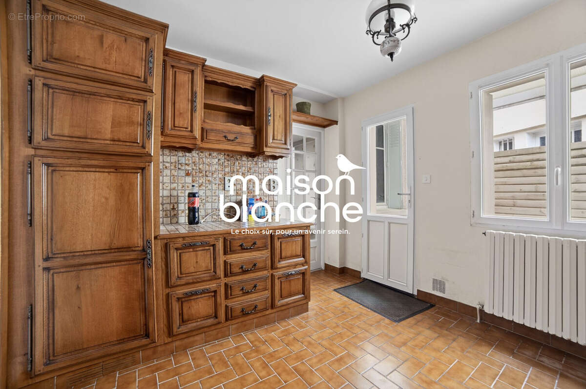 Maison 86 m² à Parthenay  - photo 6