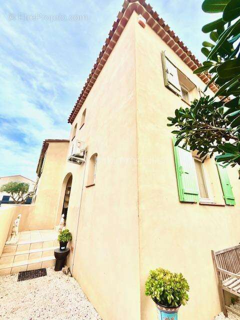 Maison à VILLELONGUE-DE-LA-SALANQUE