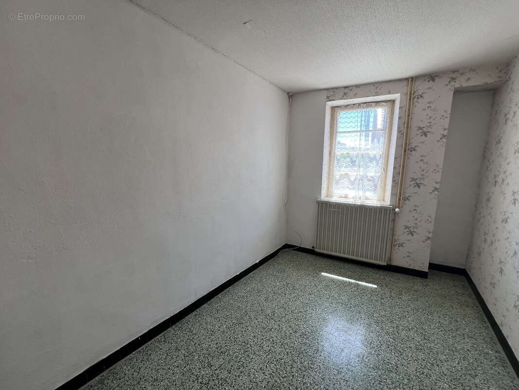 Maison avec dépendances - photo 4