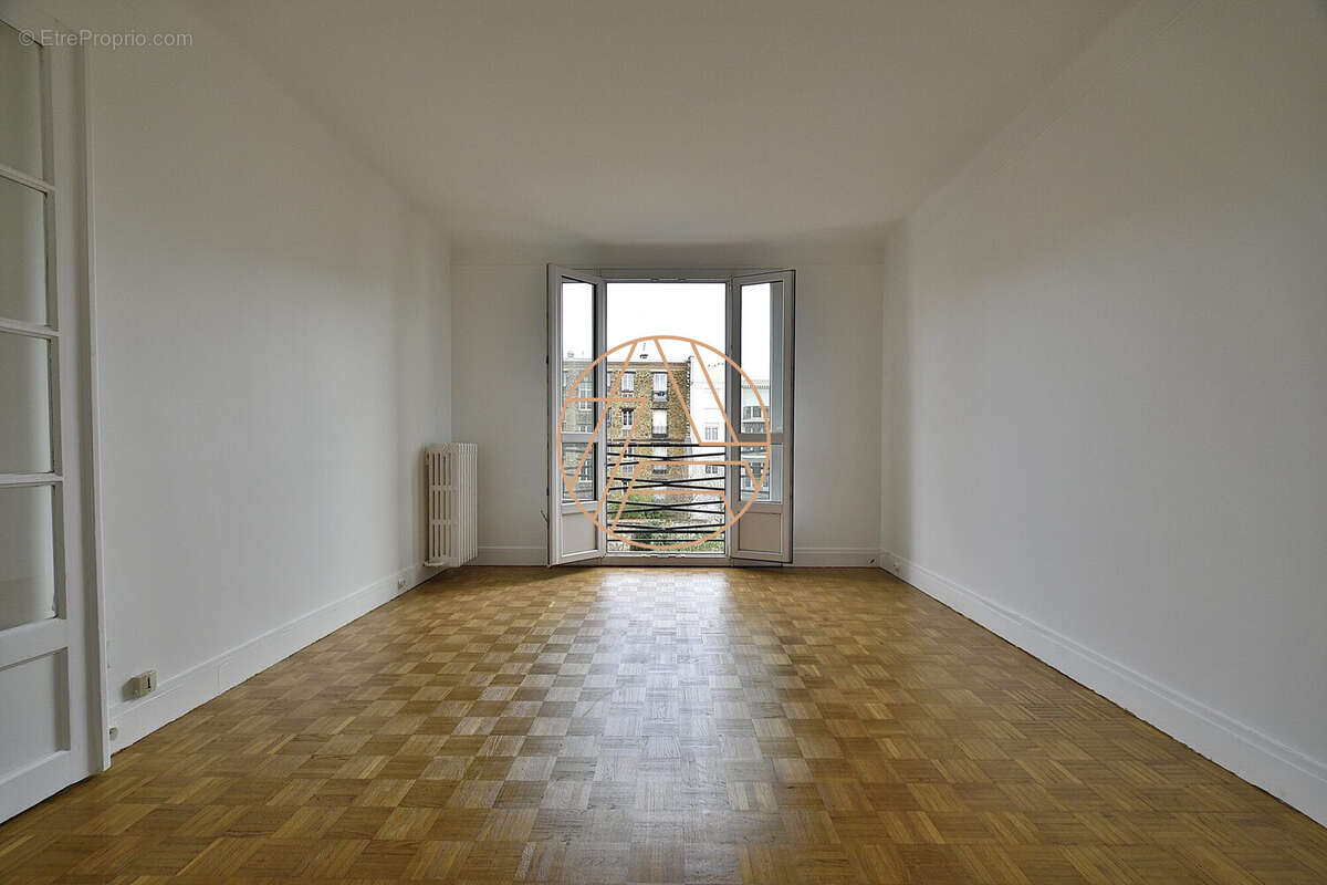 Appartement à SAINT-MAUR-DES-FOSSES