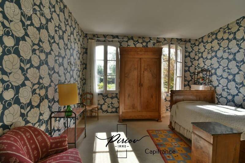 Maison à NUEIL-SUR-LAYON