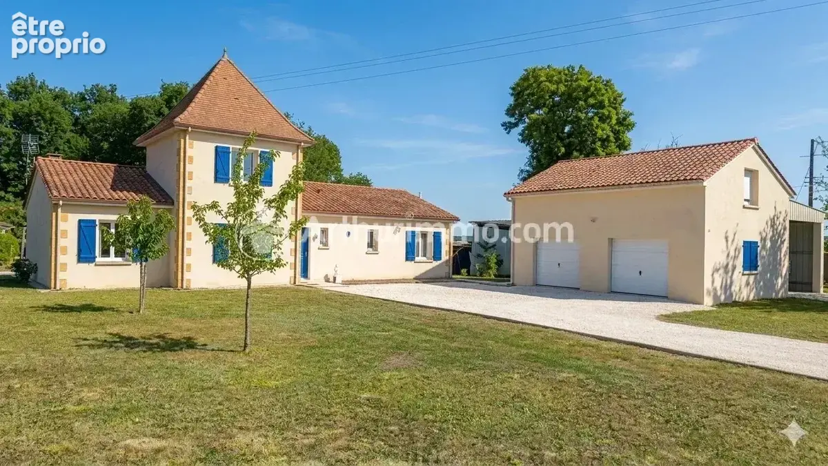 Plain-pied avec piscine - 4 ch 125 m² - photo 2
