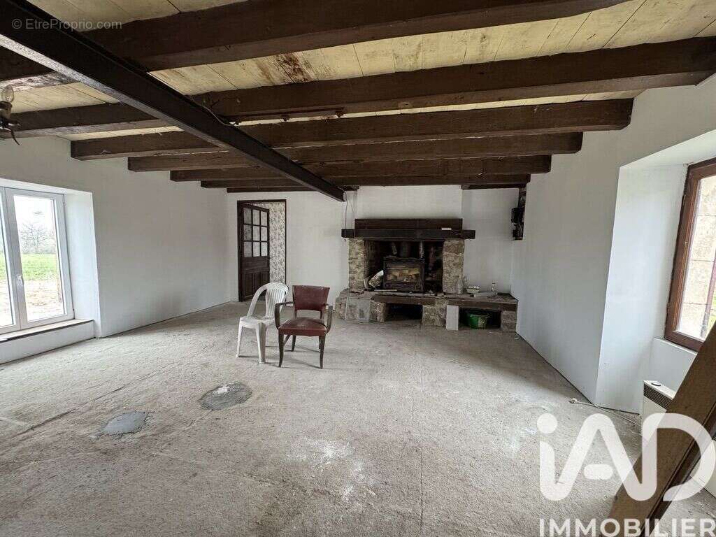 Maison 143 m² à Asnieres-Sur-Blour  - photo 5