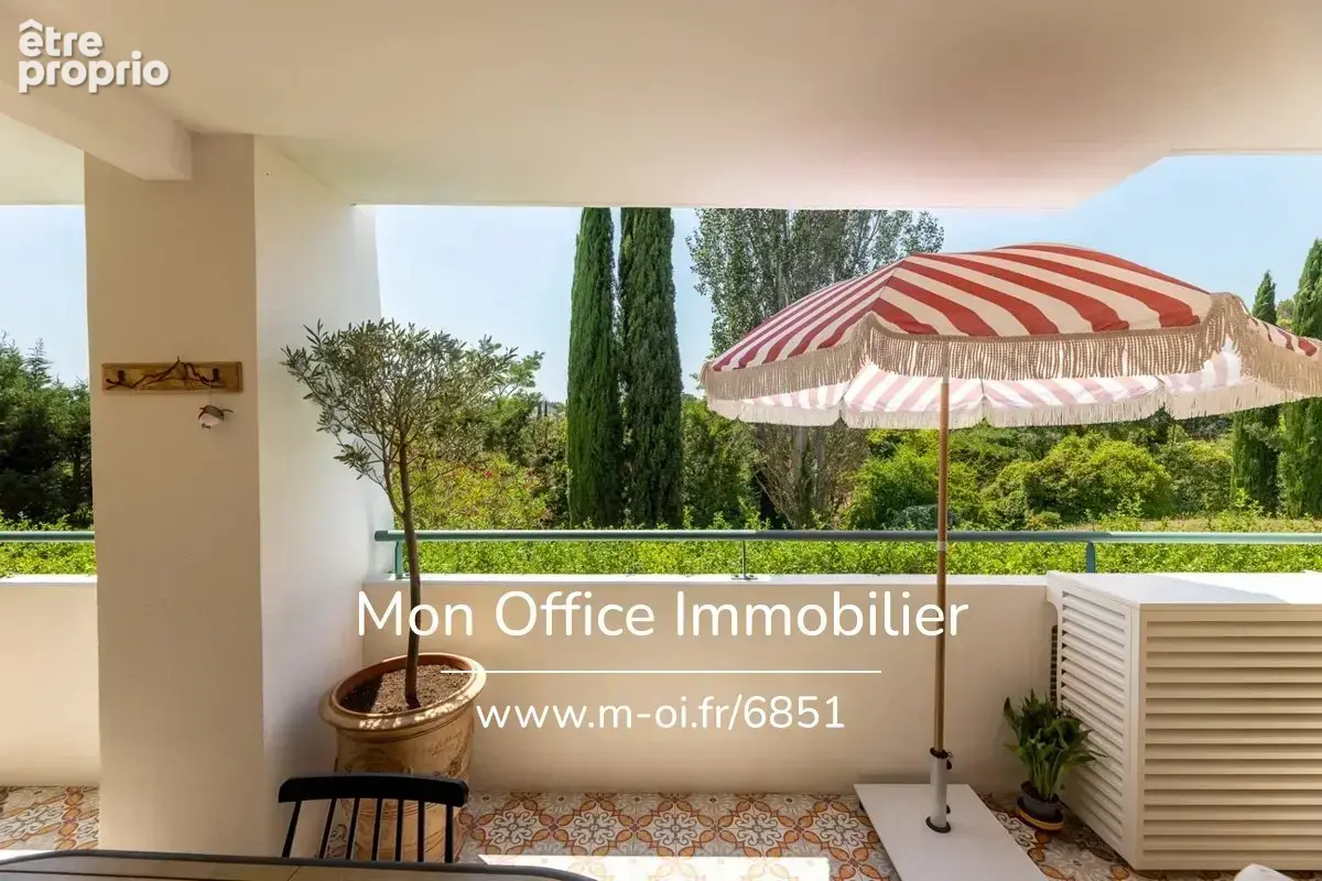 Référence : 7231-PAN - Appartement 3 pièces de 82 m² à Aix-en-Provence - photo 2