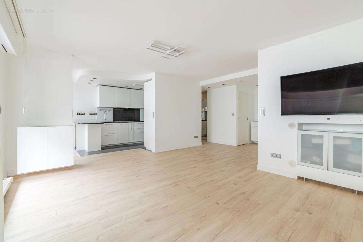 Appartement à PARIS-19E