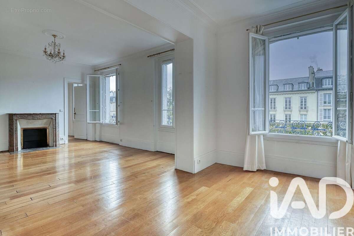 Photo 2 - Appartement à VERSAILLES