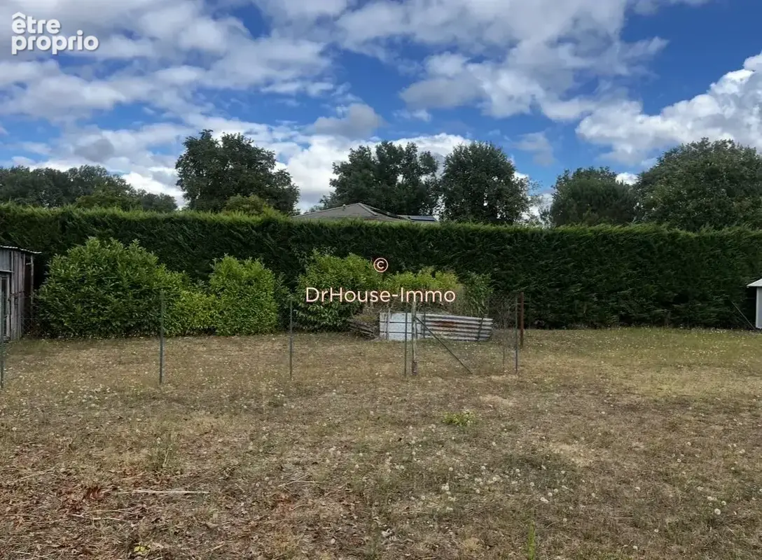Terrain 510 m² à Leognan  - photo 2
