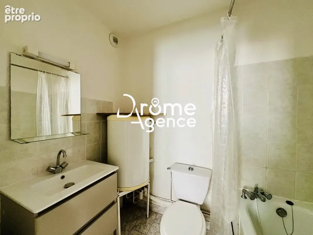 Appartement 56 m² à vendre à Tournon-Sur-Rhone (07300) - photo 5