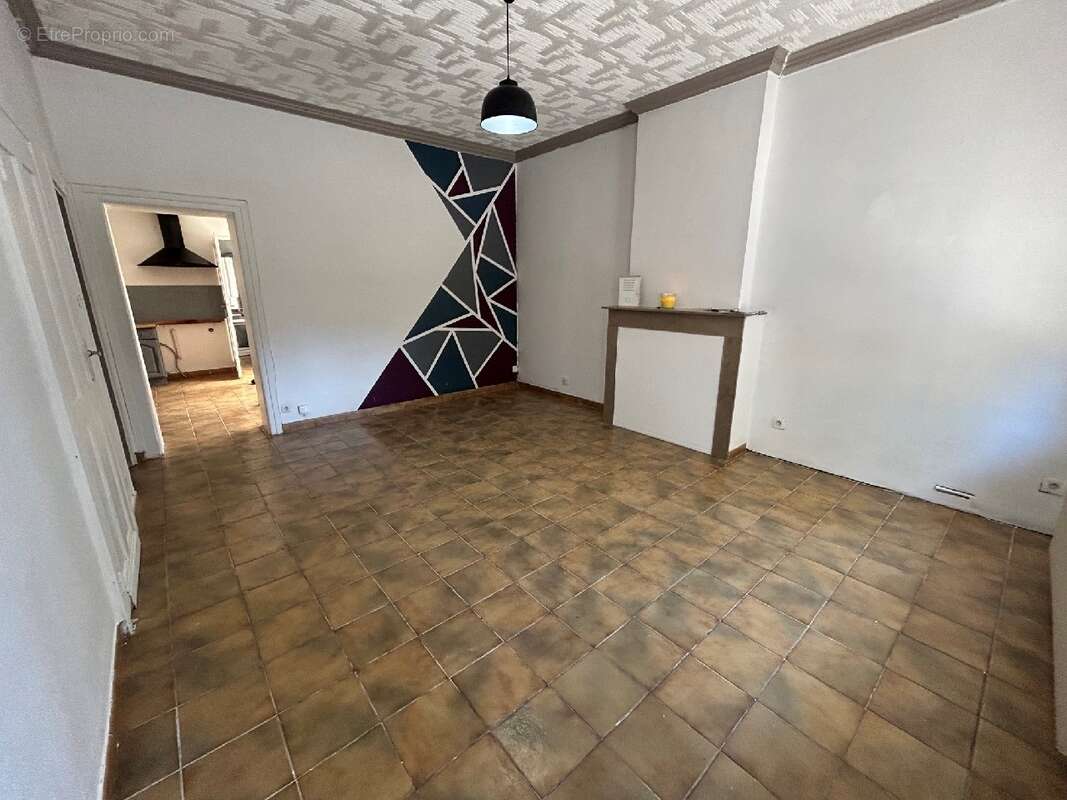 Maison à BRUAY-LA-BUISSIERE
