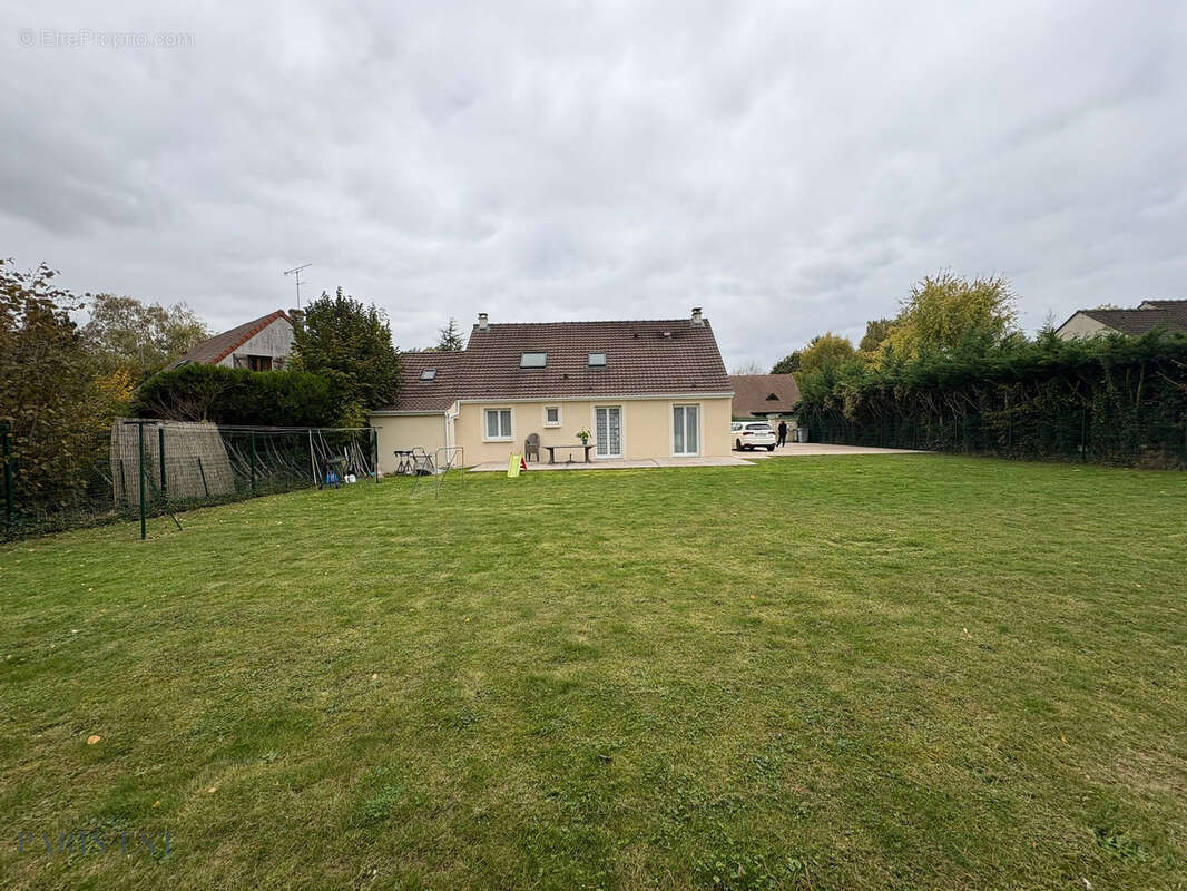 Maison à GRESSY