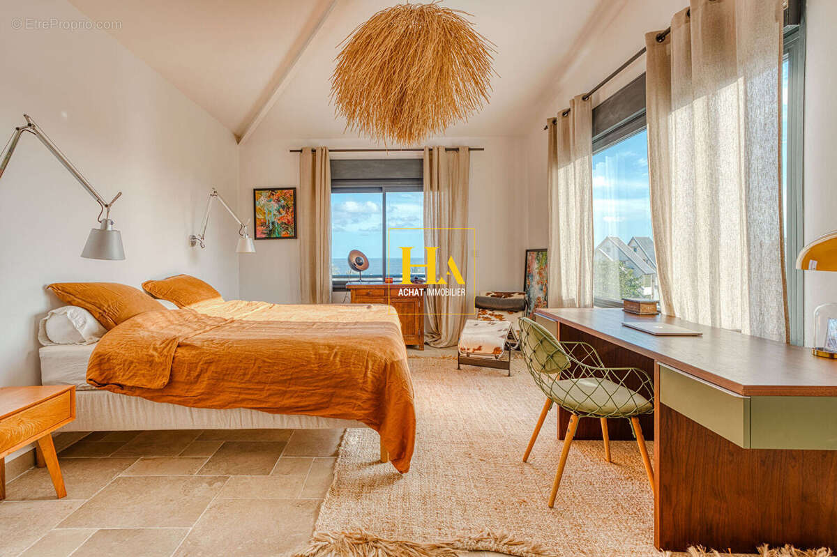 Villa contemporaine 160 m² avec piscine et vue mer ,Terre Sainte, Saint-Pierre - photo 13