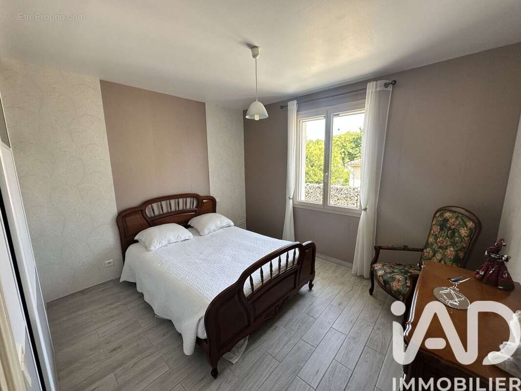 Photo 8 - Maison à ARS