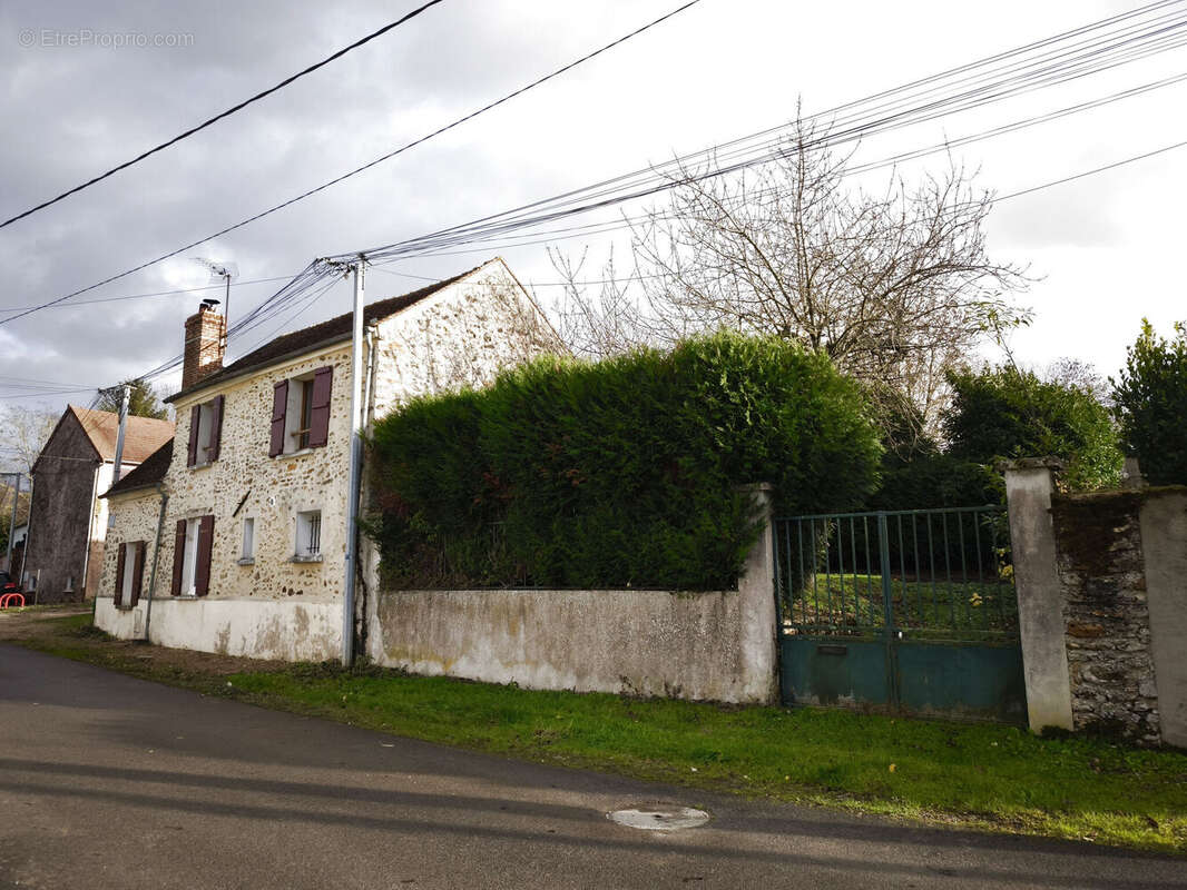 Photo 2 - Maison à REBAIS