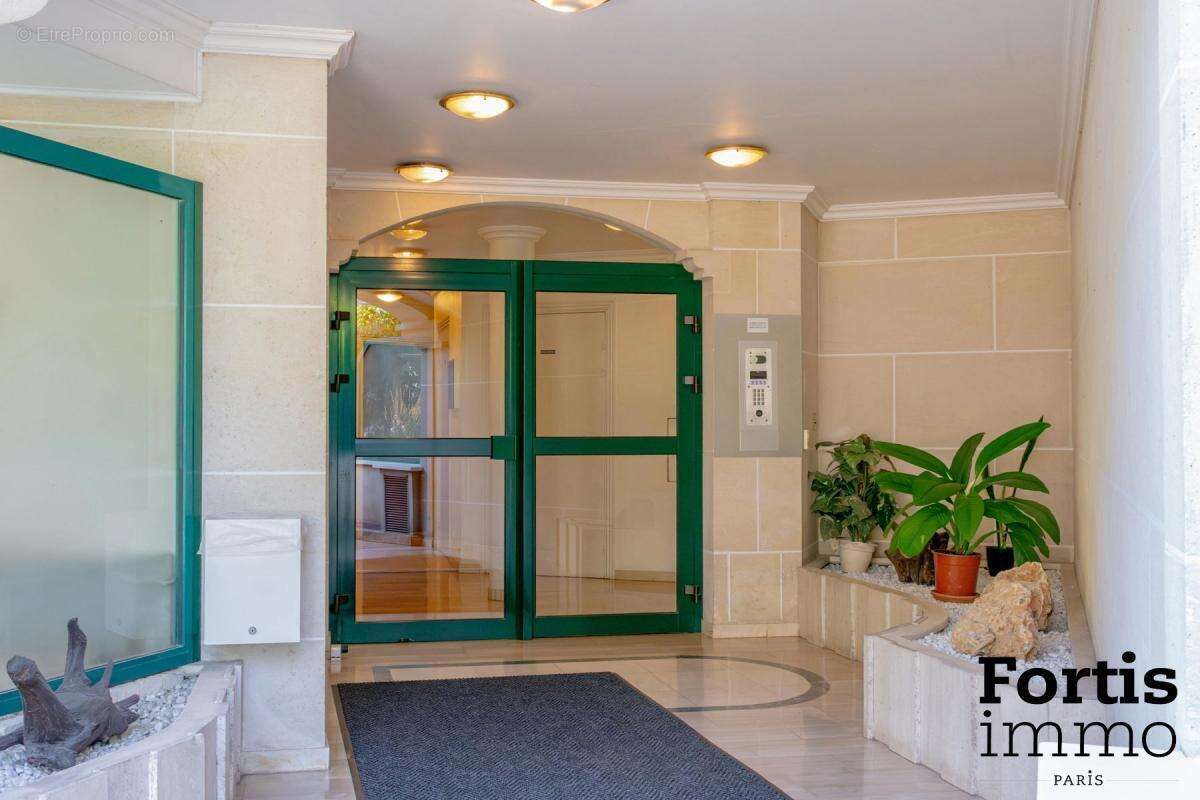 Appartement à LE PERREUX-SUR-MARNE