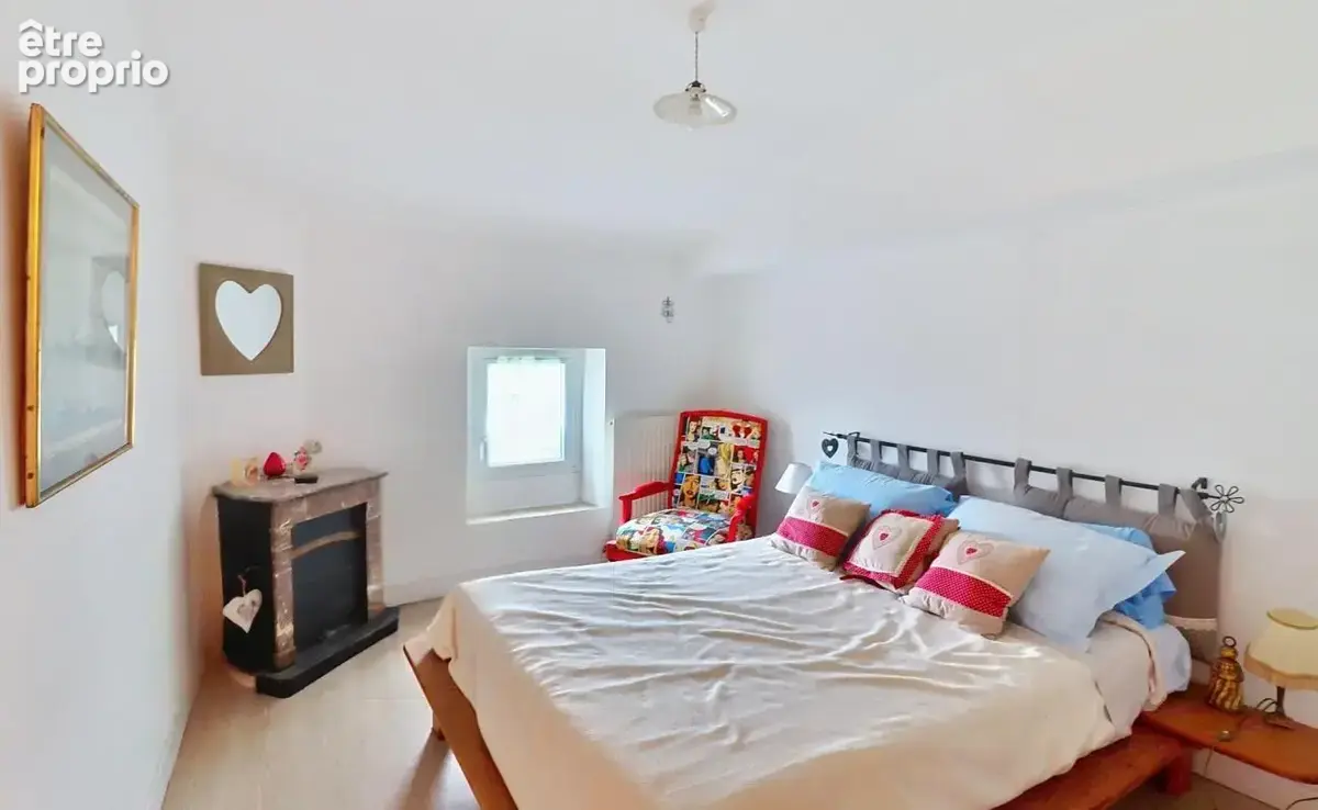 Maison de caractère en pierre de 8 pièces, 5 chambres. 200 m²- DPE C , Saint-Dizant-du Gua - photo 16