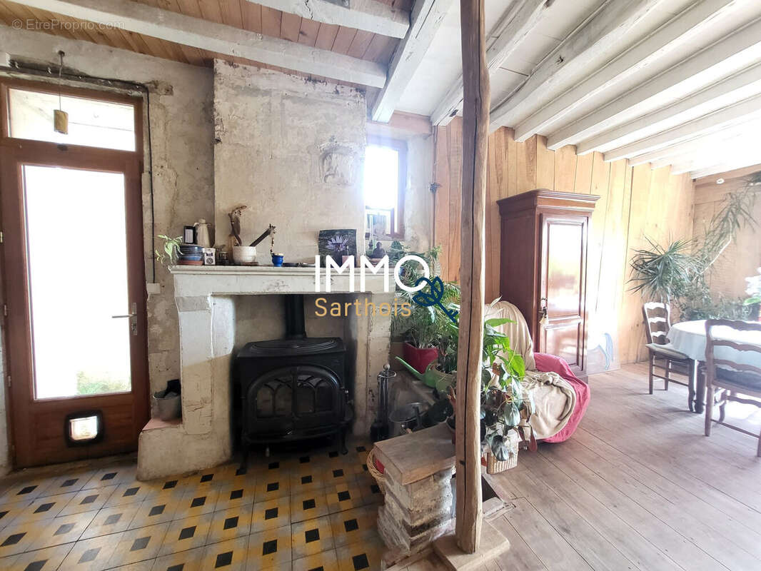 Maison à BEAUMONT-PIED-DE-BOEUF