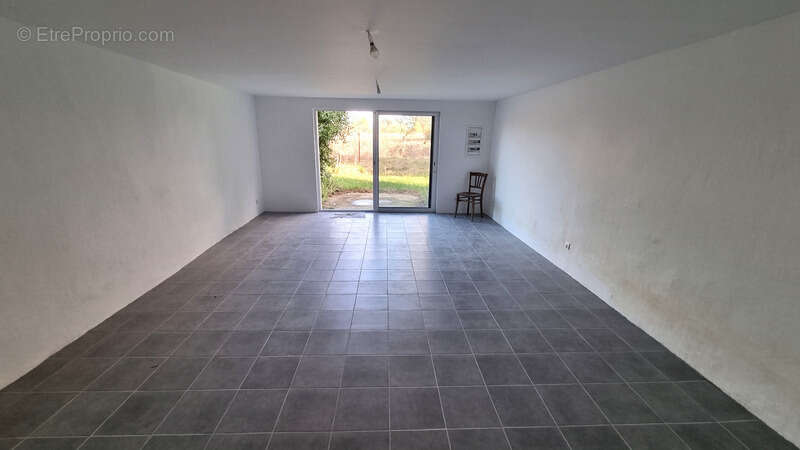 Maison à RIBAUTE-LES-TAVERNES