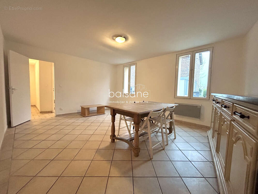 Appartement à RADEPONT
