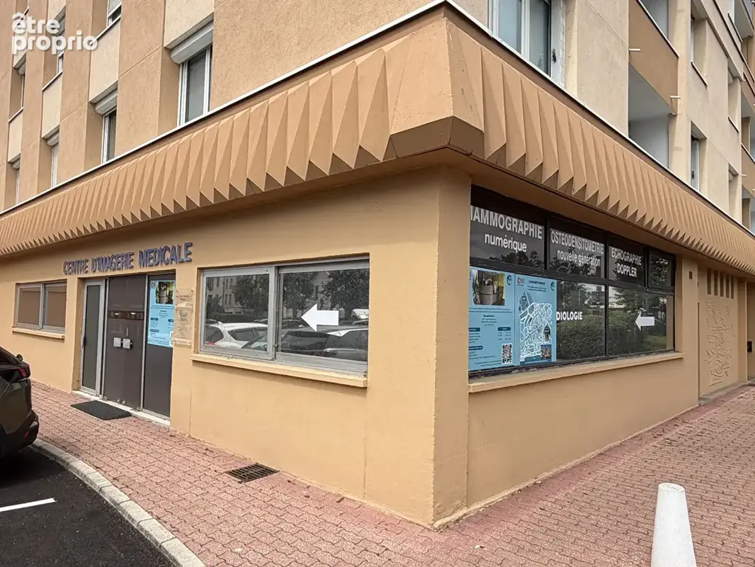 Conflans Ste Honorine bureaux ou local d'activité de 146 m2 + 1 pk et accès PMR - photo 9