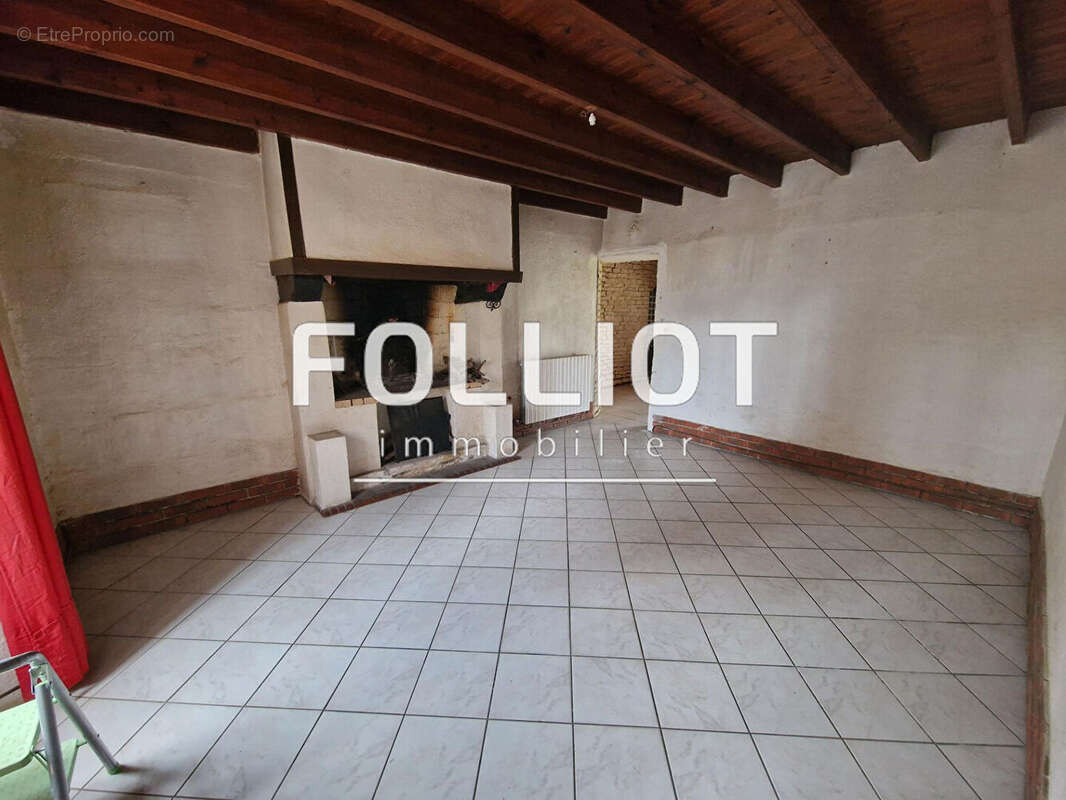 Maison à SAINT-SEBASTIEN-DE-RAIDS