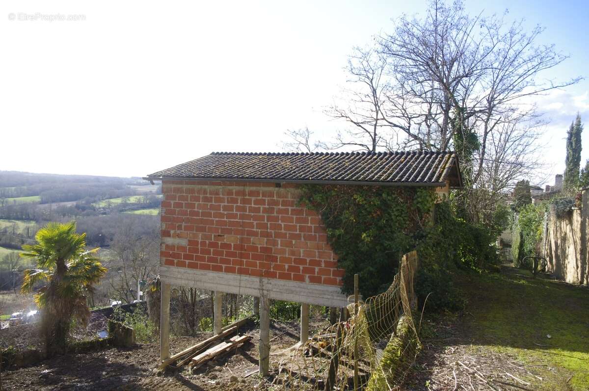 Grange en cours de transformation à vendre 1 pièces à MONTESQUIOU (32) 42.50 m² sur terrain de 400 m² environ - photo 11