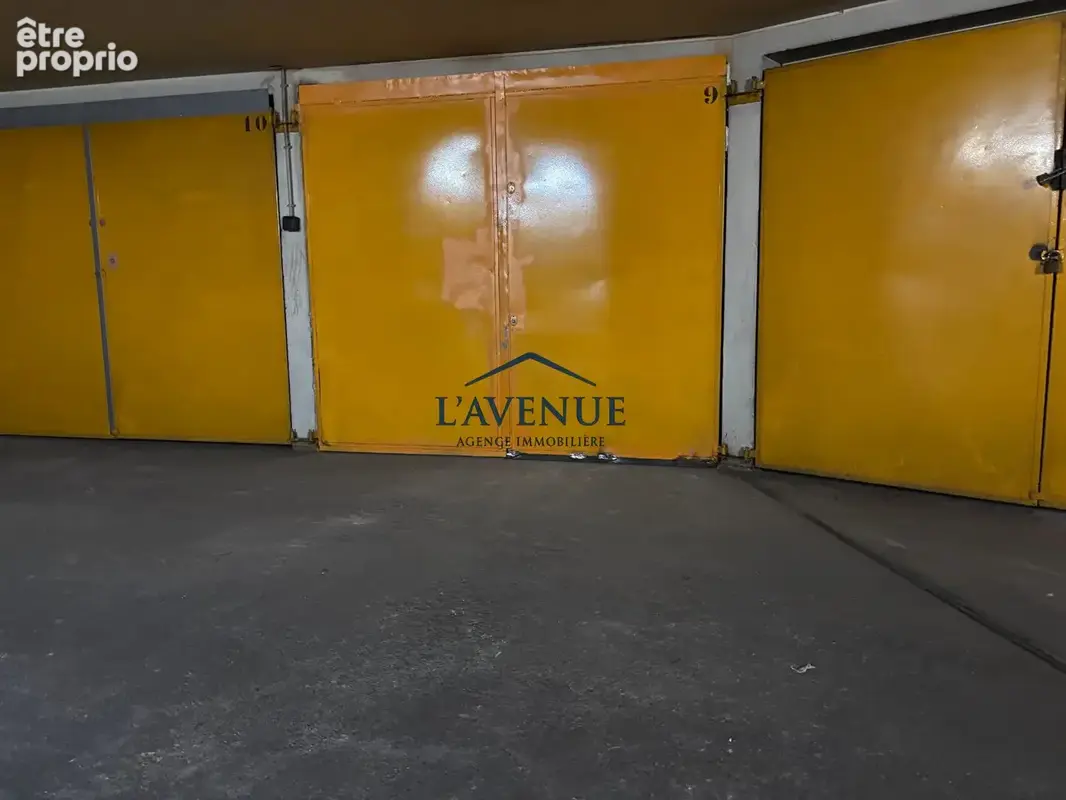 Parking à PARIS-15E