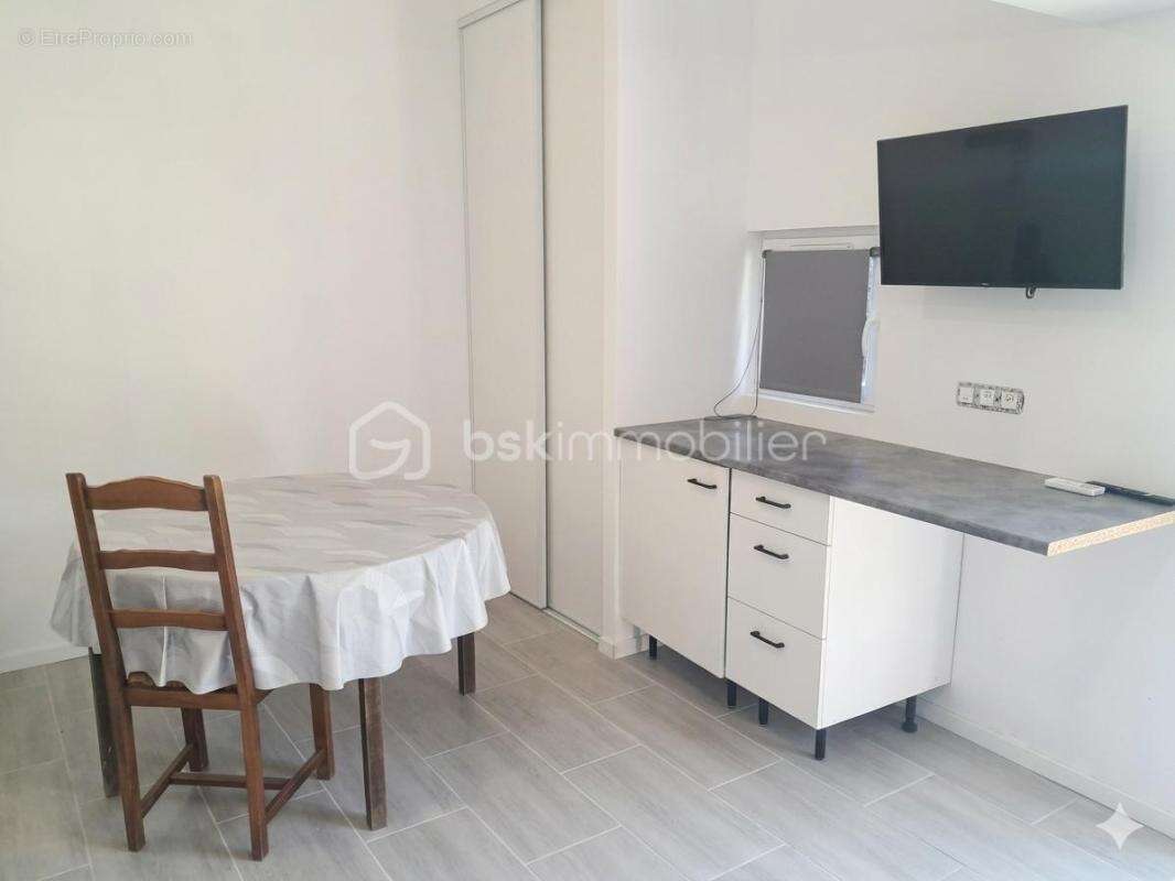 Demeure de Caractère en pierre (218 m²) – DPE B – Prestations Haut de Gamme & Dépendance - photo 17