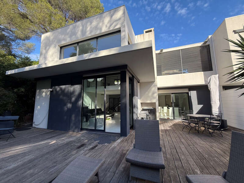 Maison à SAINT-RAPHAEL