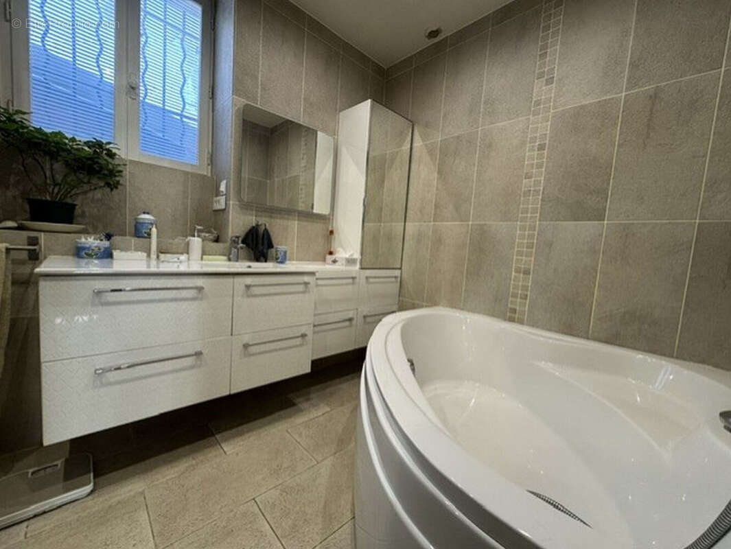 Maison 7 pièces avec jardin et dependances à semoine - photo 7