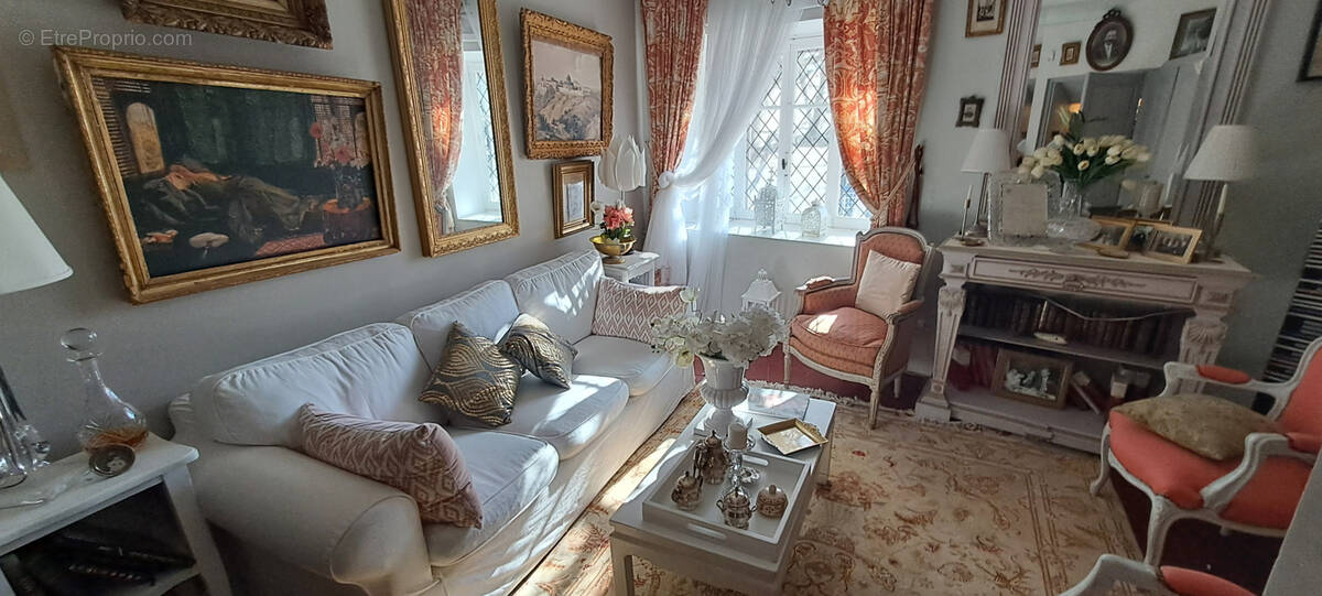 Maison à SAINT-MAURICE-NAVACELLES