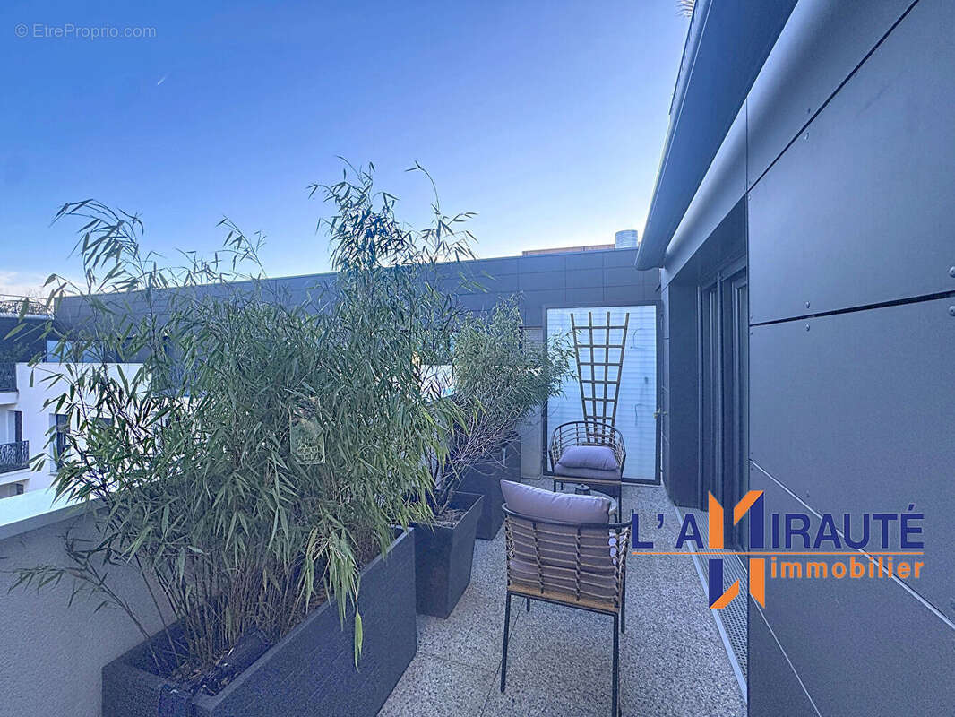 Appartement à HOUILLES