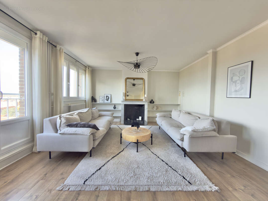 Appartement à LA MADELEINE