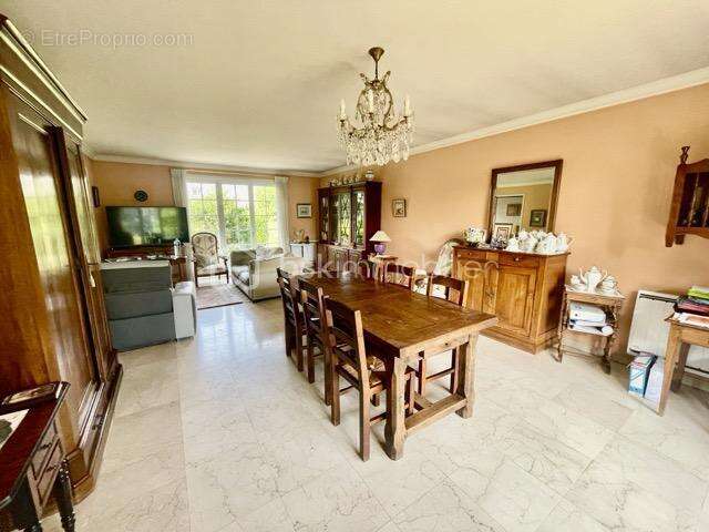 Maison à VILLIERS-SUR-ORGE